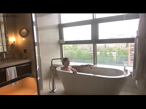 ❤️ Bebé tremendo A masturbar-se apaixonadamente na sua rata na casa de banho ❤ Sexo superior em pt.porngifmag.ru ️❤